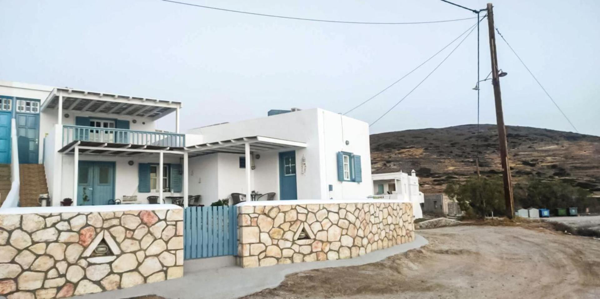 Seaside Residence Kiki Prassa,Kímolos Exterior photo